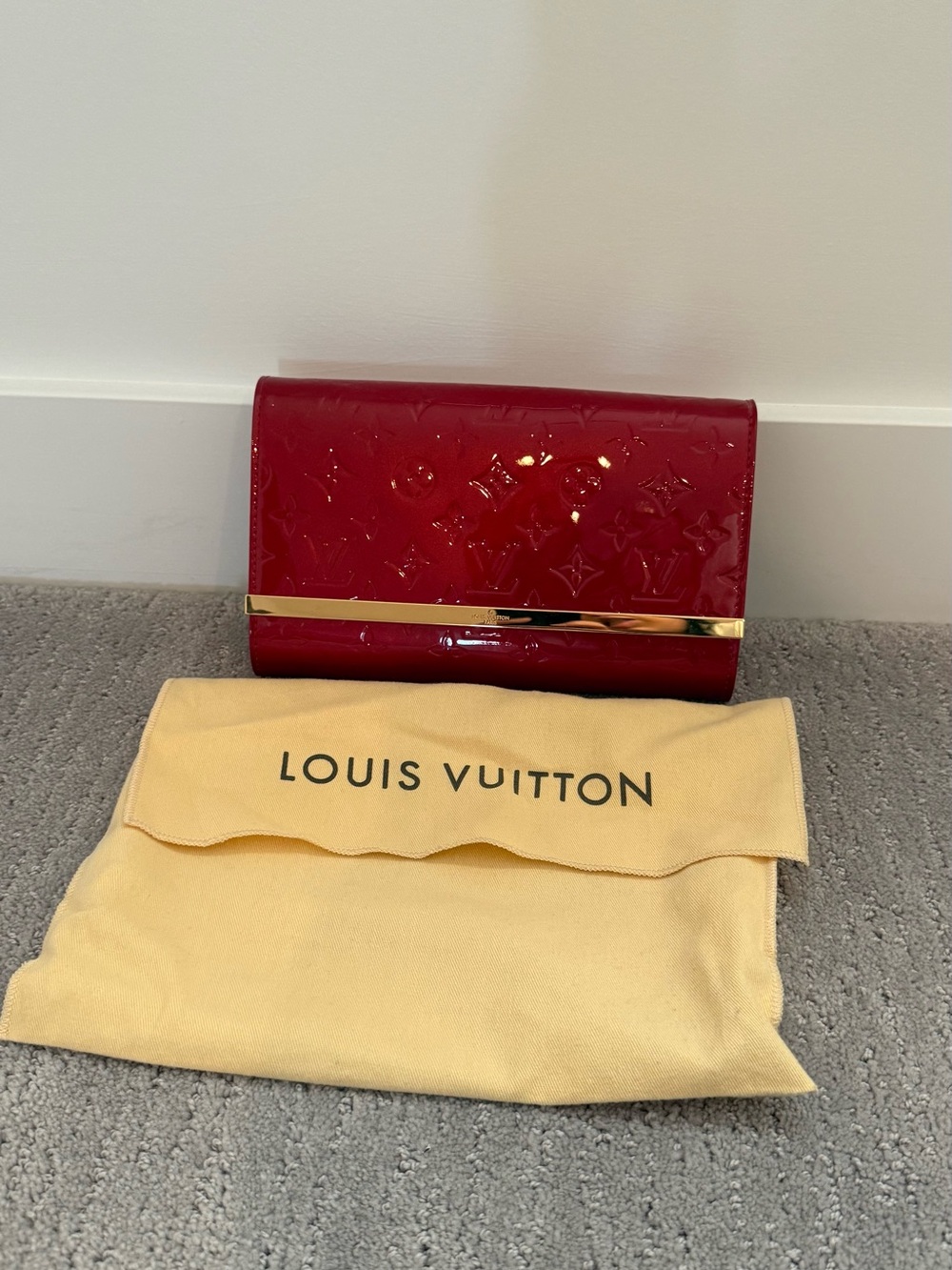 Louis Vuitton Vernis Ana Red Patent Leather Clutch